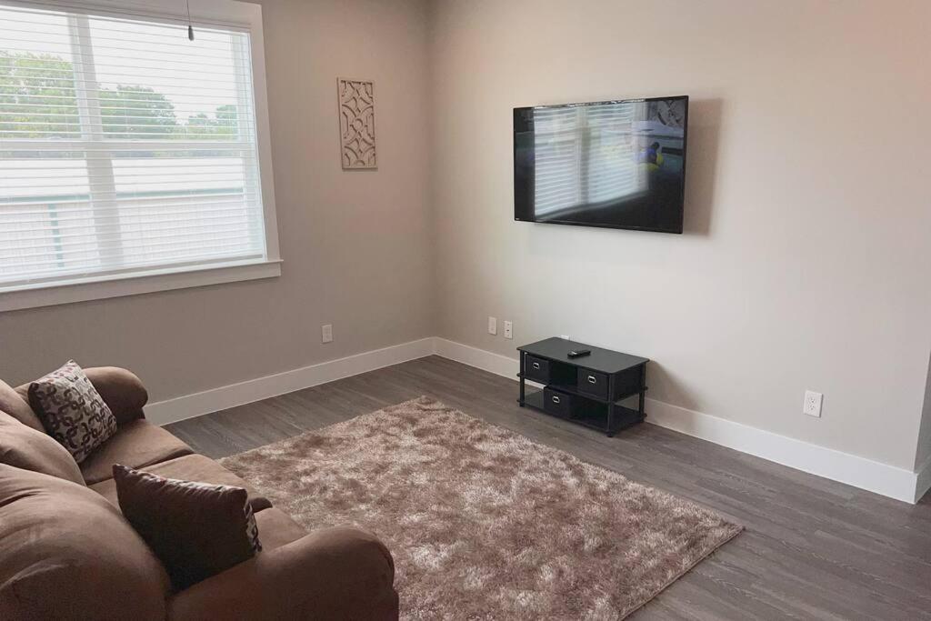 Welcome To Our Spacious 2-Bedroom 2-Bathroom Located In The City Of Houston, Texas! 외부 사진